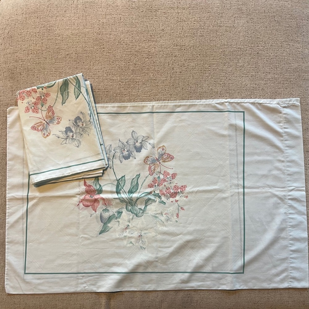 Vintage Tastemaker Standard Pillowcase Set 2pc Floral Orchid Butterfly USA Made